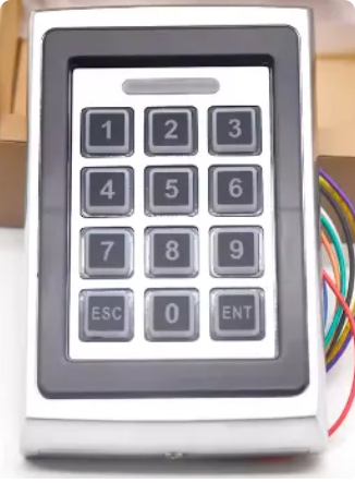 Kalvo alkuperäiset piirikontaktit